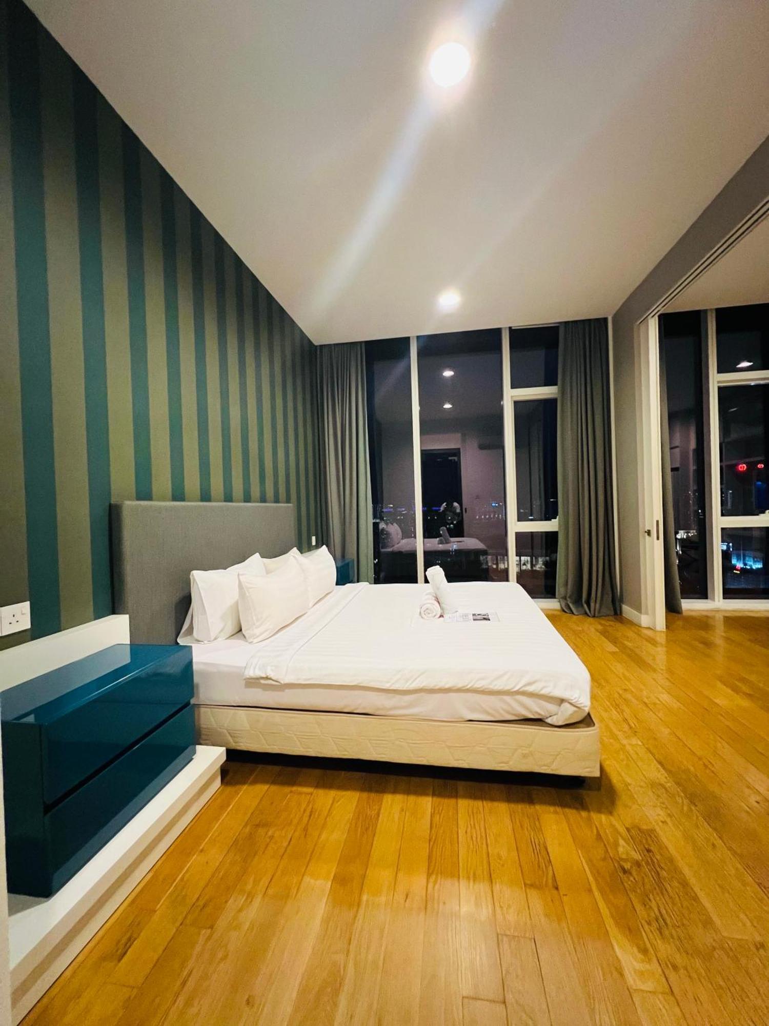 De Sky Platinum Klcc